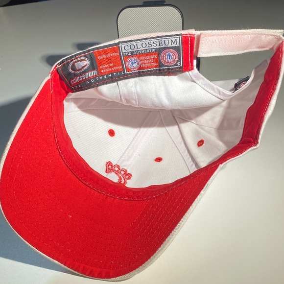 Cincinnati Bearcats NCAA Paw logo Colosseum White & Red Men’s Adjustable Hat Cap - Picture 5 of 5